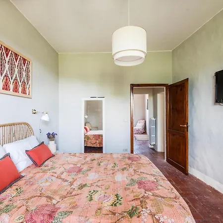 Daire Family Tuscany Close Via Francigena - Happy *