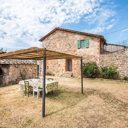 Family Tuscany Close Via Francigena - Happy
